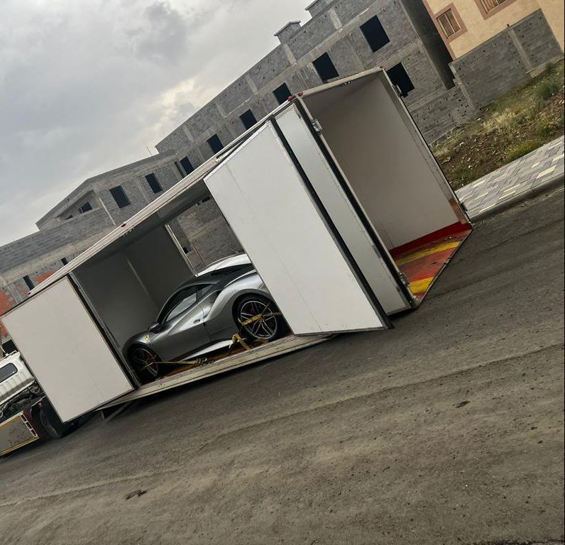 صورة 3 من مقال لماذا تعتبر السطحة المغلقة الخيار الأمثل لنقل السيارات الفاخرة؟